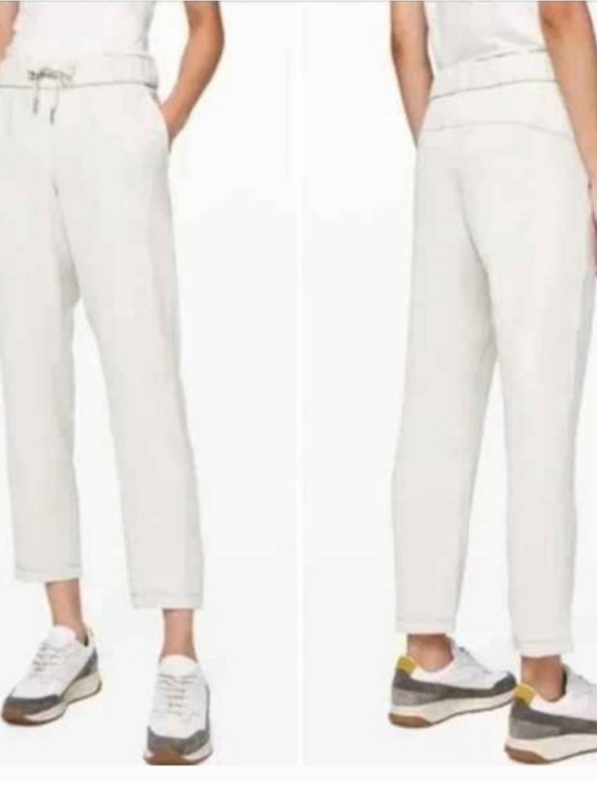 lululemon athletica Pants - Lululemon On the Fly 7/8 Pant size 4